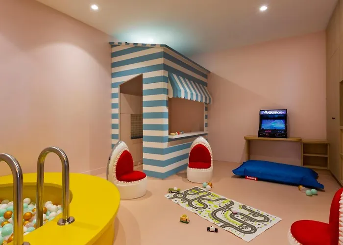 Rockypop Flaine Hotel & Spa